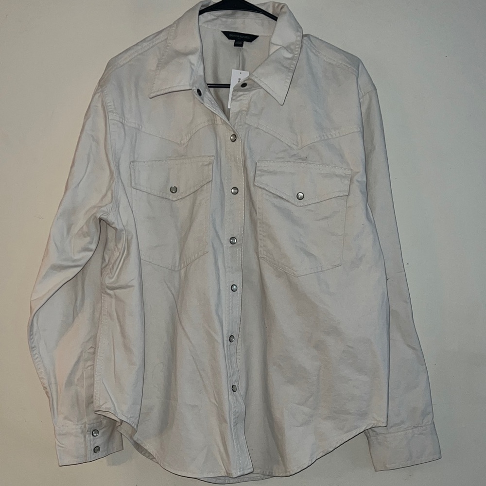 Banana Republic Cream Shirt large pearl snaps nwt